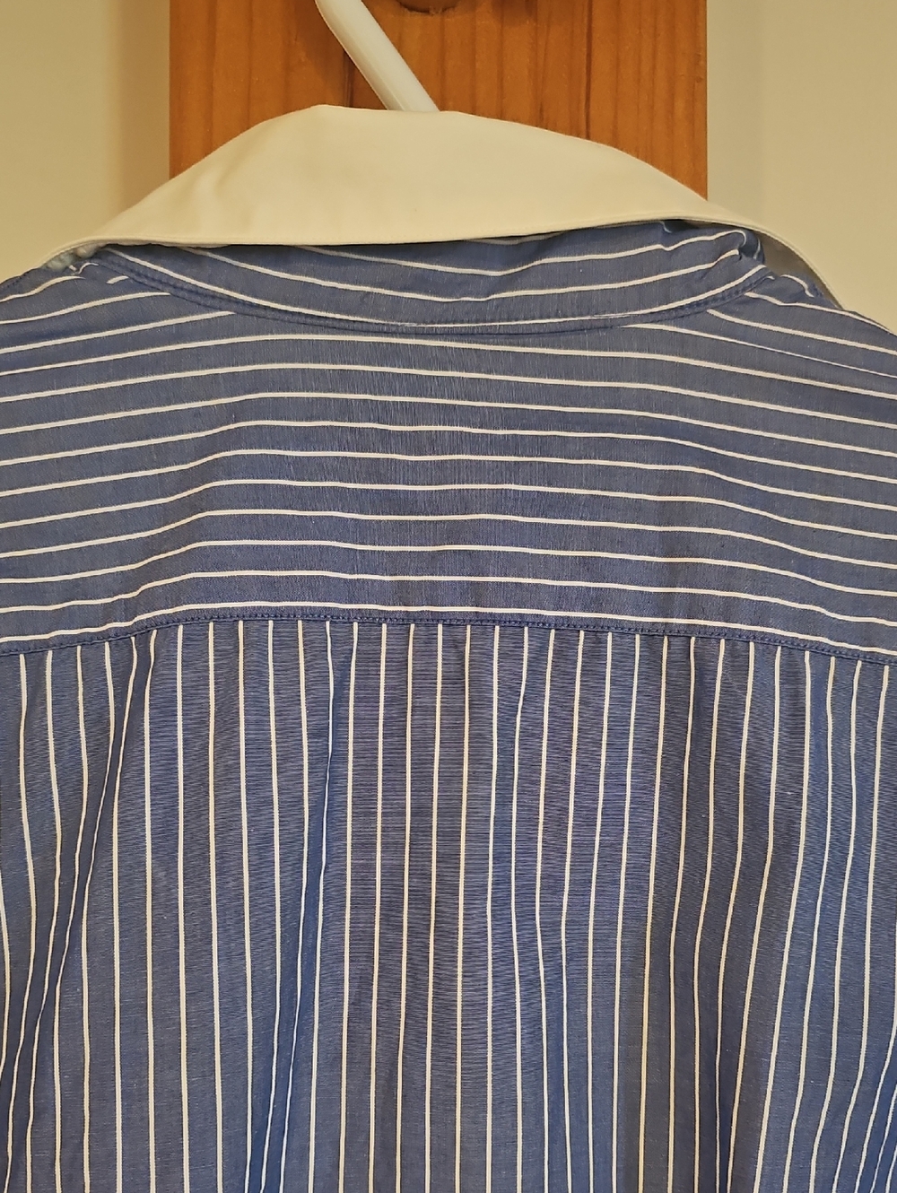 Holt Renfrew French Cuff Women's Dress Shirt - Picture 12 of 14
